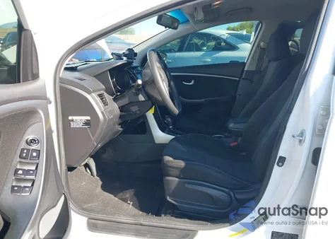 2017 Hyundai Elantra Gt z USA, uszkodzony, nr VIN KMHD35LHXHU366880